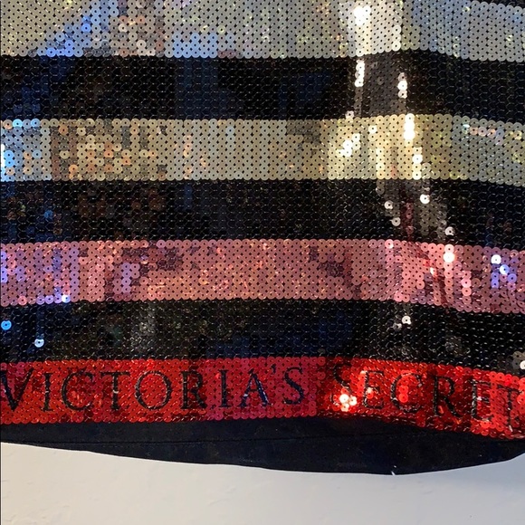 Victoria's Secret Handbags - Tote bag.